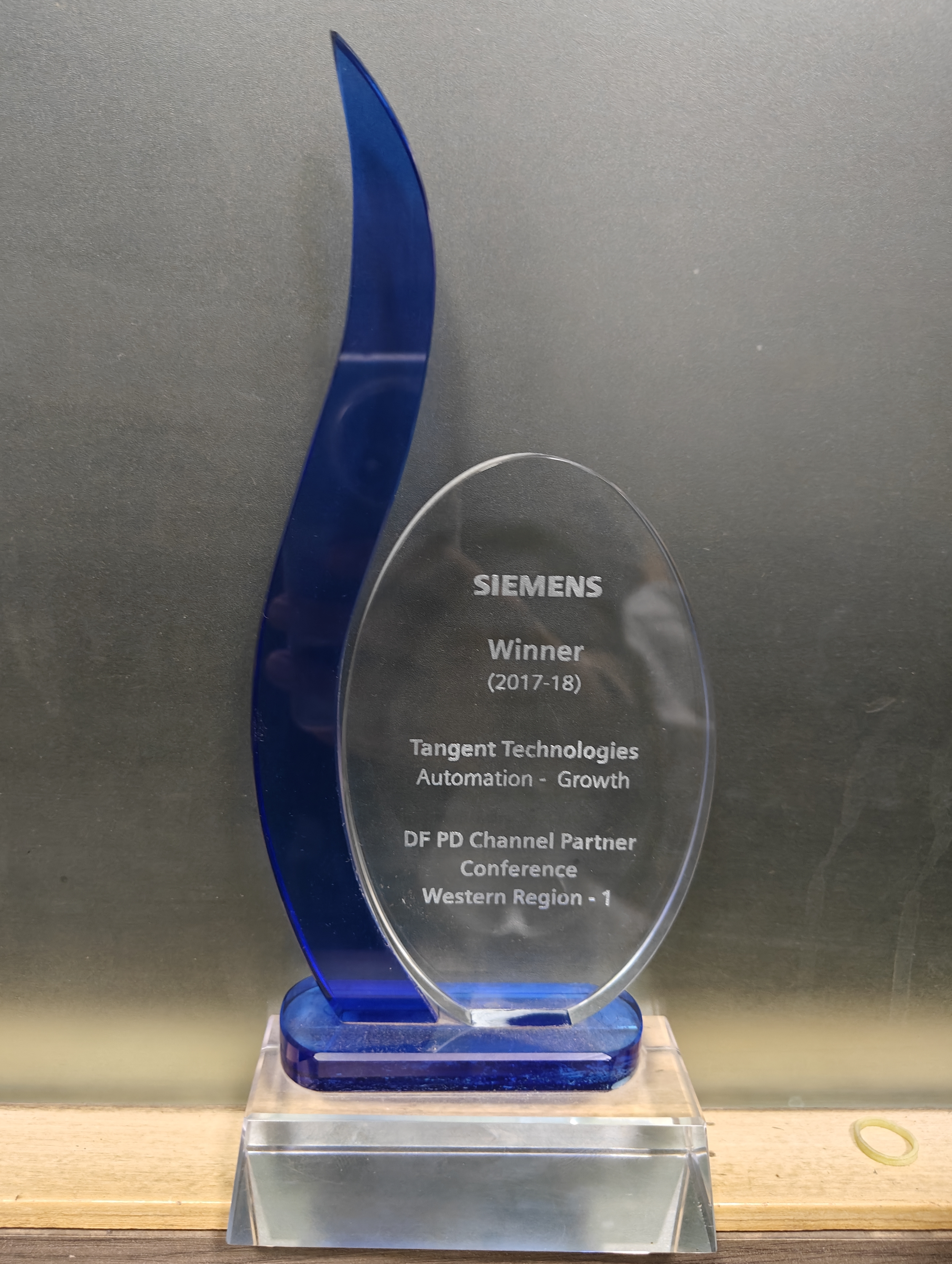 AWARD SIEMENS